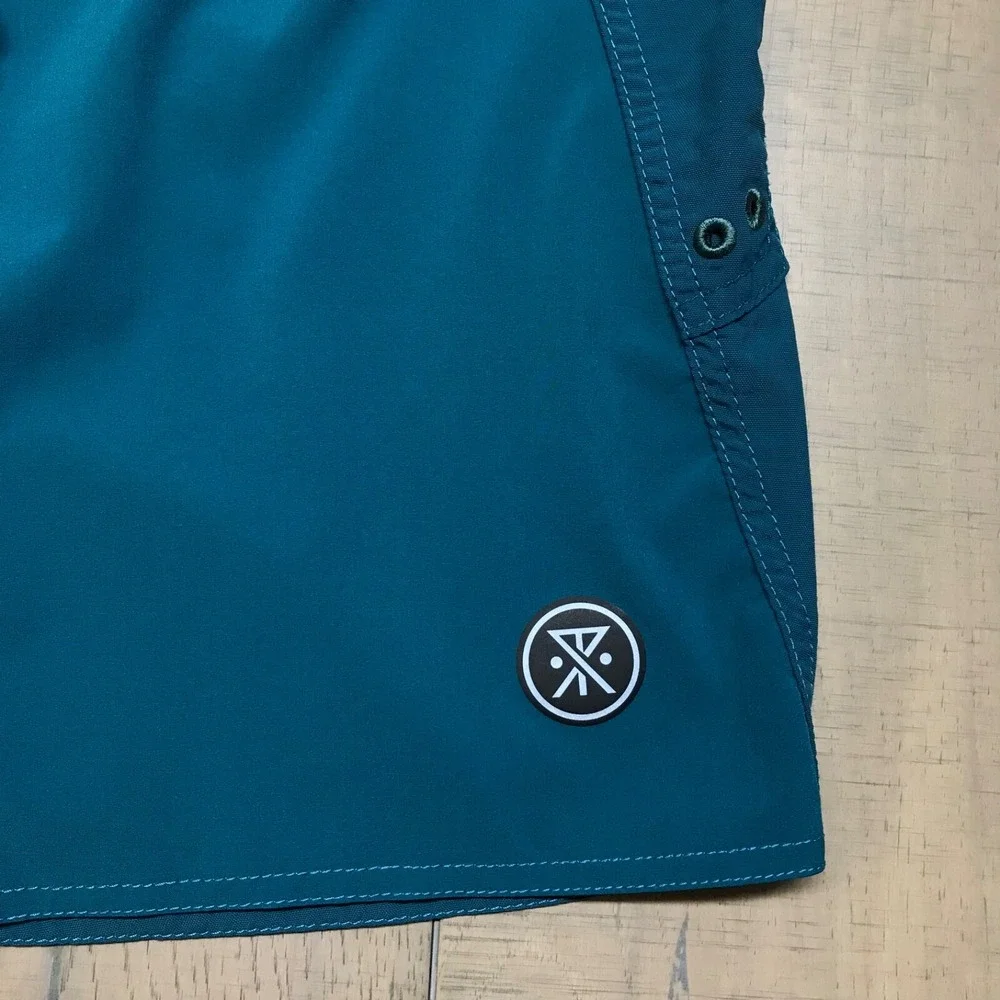 Roark Board Shorts Mens Size 28 Green Savage Series Swim Trunks Surf Performance